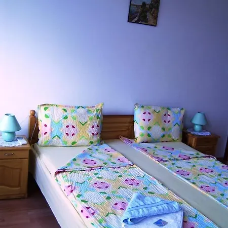 Andonov 2*
