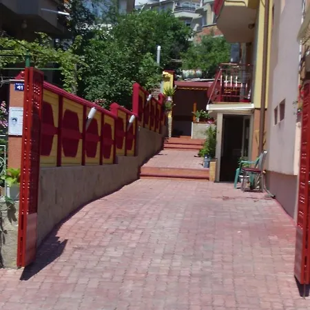 Casa de hóspedes Andonov 2*