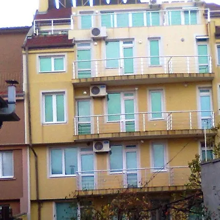 Andonov 2*